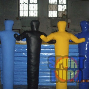 Манекен борцовский (чучело)